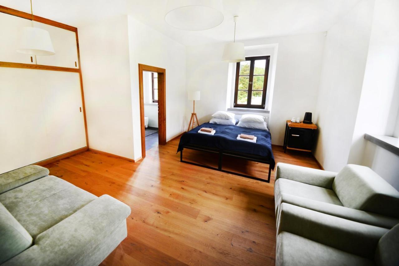 Fara Rejstejn Hotel Eksteriør billede